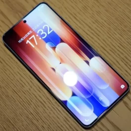 目前最建议买的手机排行榜，从入门到旗舰全是狠货