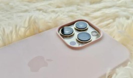iPhone13promax玩和平精英被刘海屏挡住了解决办法