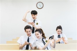 适合学生玩的能赚钱的游戏（100%提现的无门槛的学生赚钱游戏软件）