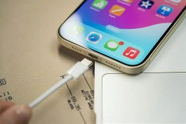 你的iPhone 16 Pro其实没有激活快充