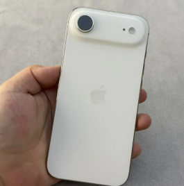 深度上手iPhone Air，极致轻薄机身封神，这才是苹果顶级质感旗舰