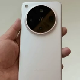 谁说买新不买旧？OPPO Find X8 Ultra降价后，新款瞬间不香了