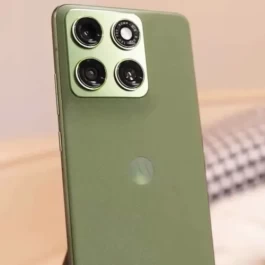 11月3款“薄如蝉翼”的直屏手机