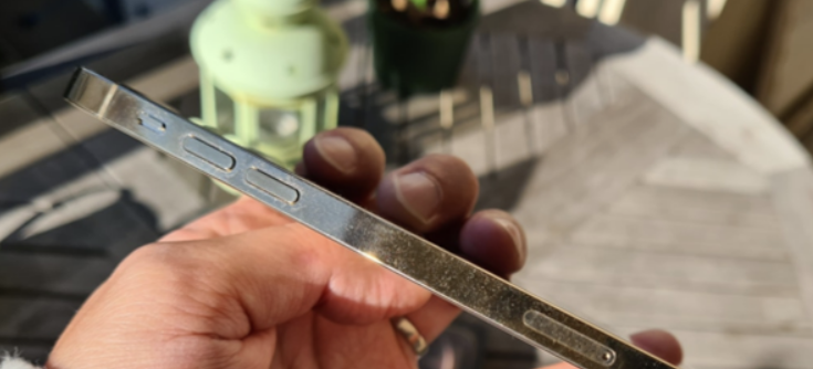 iPhone 12 mini怎么装两张卡？