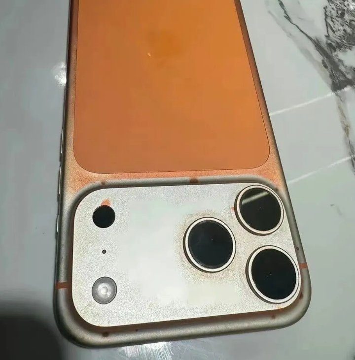 湿巾能擦掉iPhone17pro颜色?谣言!