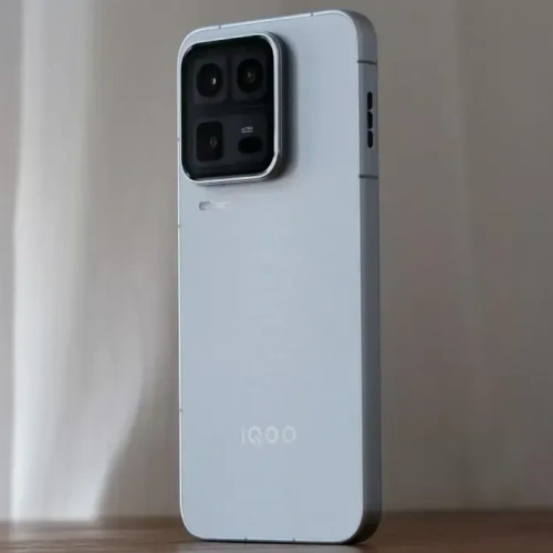 vivo新机卖断货！第五代骁龙8至尊版+24GB+1TB，顶配版为何供不应求？