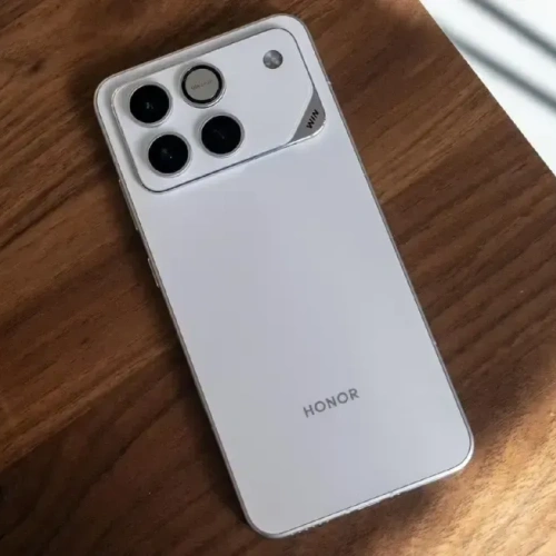 荣耀手机别再盲目乱选了，目前最值得入手的就是这一款！