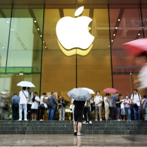 苹果2026秋季新品曝光：iPhone 18 Pro浅蓝回归，iPad mini 8终于换上OLED