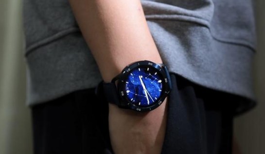 小米Watch S3怎么开机？