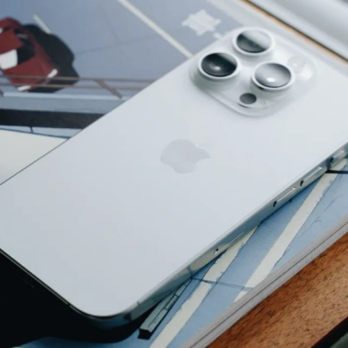 盘点苹果目前公认 “超长寿命” 的3款iPhone，值得重点考虑！